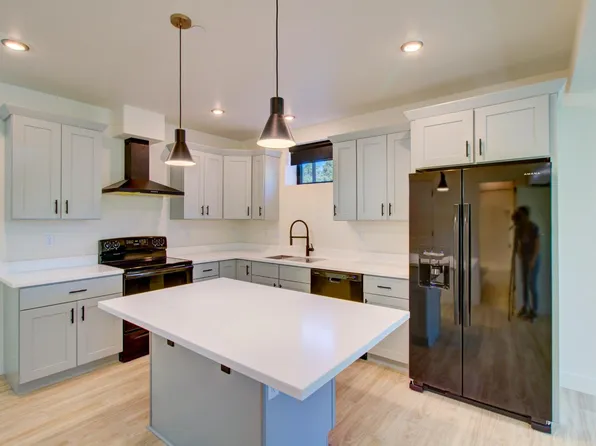 1221 E Emma Dr, Flagstaff, AZ