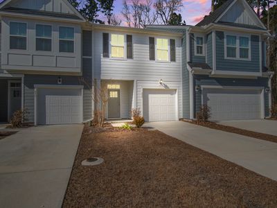 499 Trotters Ln, Moncks Corner, SC, 29461
