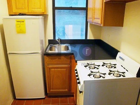 Rented by DSA Realty | media 23