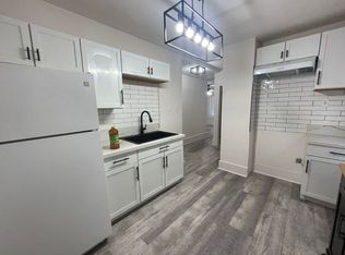 3215 N Bartlett Ave, Milwaukee, WI 53211
