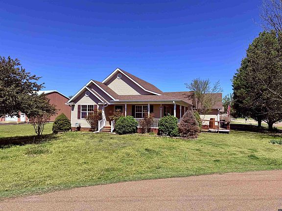 3rd image of 1205 Raspberry Rd
