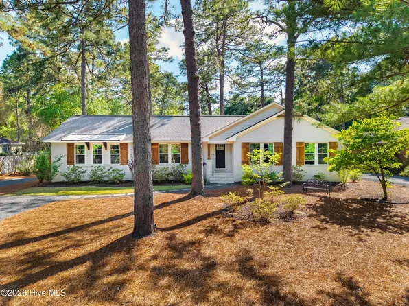 5 Mcleod Road, Pinehurst, NC 28374
