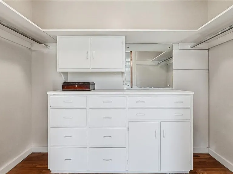 651 W Wilson Ave — Photo 13