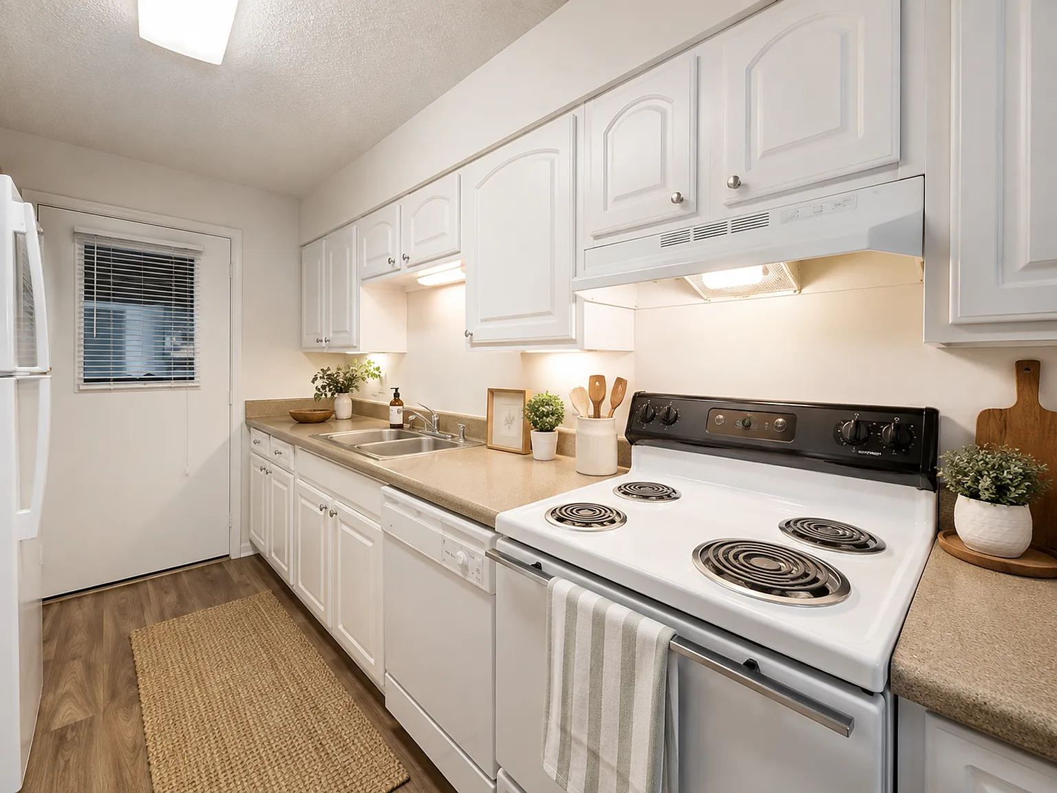 Stone Ridge Apartments — Photo 2