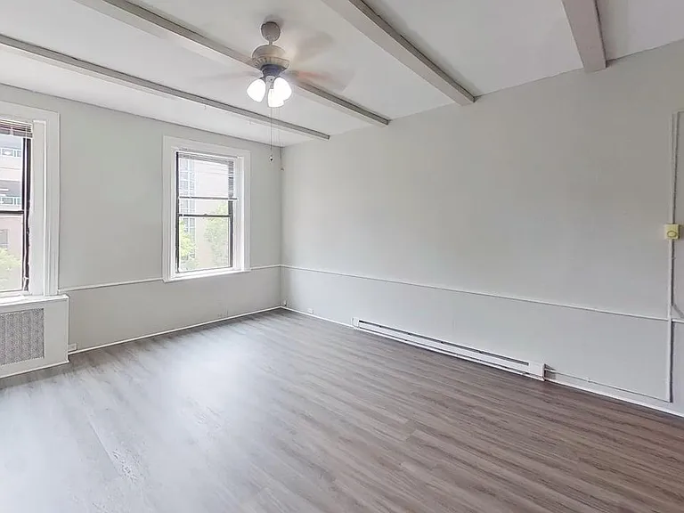 Mount Vernon Apartments — Photo 3