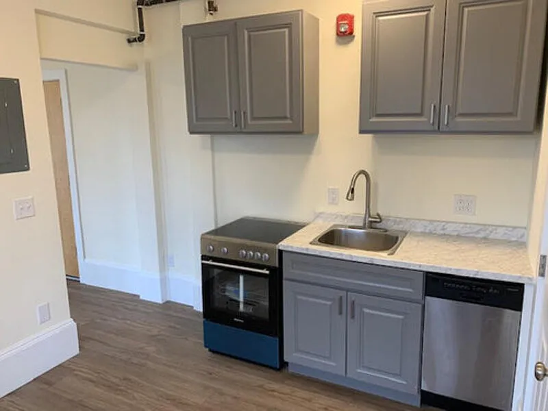 1 bed, 1.0 bath, $1,760 — Photo 4