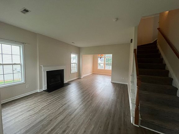 4th image of 5713 Waverly Lynn Ln