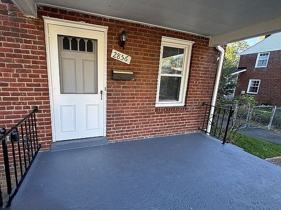 2nd image of 2856 Fairhaven Ave