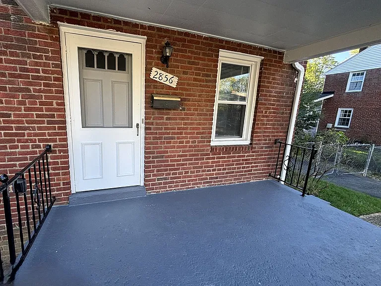 2856 Fairhaven Ave — Photo 2