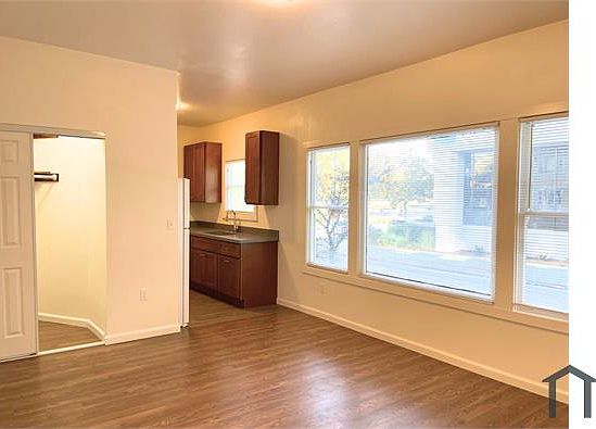 1st image of 206 23rd St #1