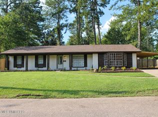 1967 Teakwood Dr, Jackson, MS 39212