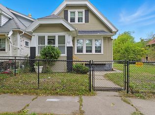 3222 West Fairmount AVENUE, Milwaukee, WI 53209