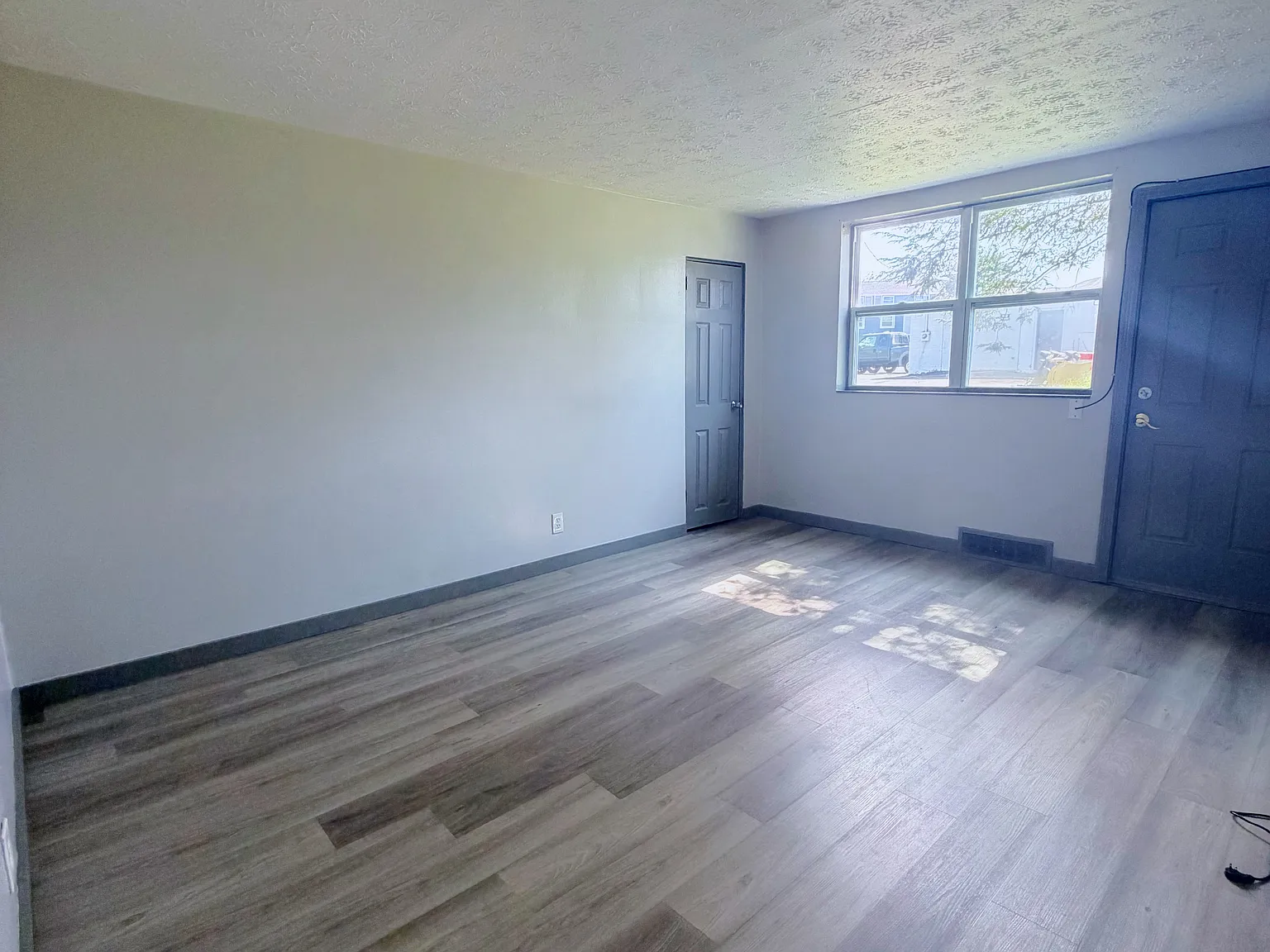 1 bed, 650 sqft, $1,250 — Photo 3