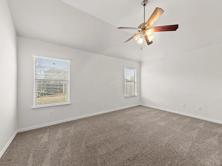 411 Tascate St — Photo 21