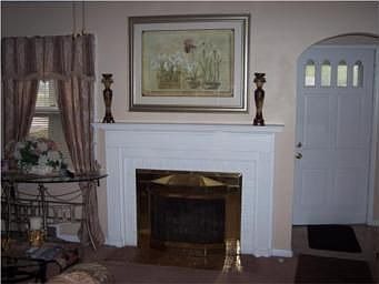 3rd image of 4420 Garfield Ave