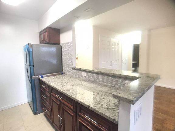 3rd image of 315 W 232nd St APT 6E