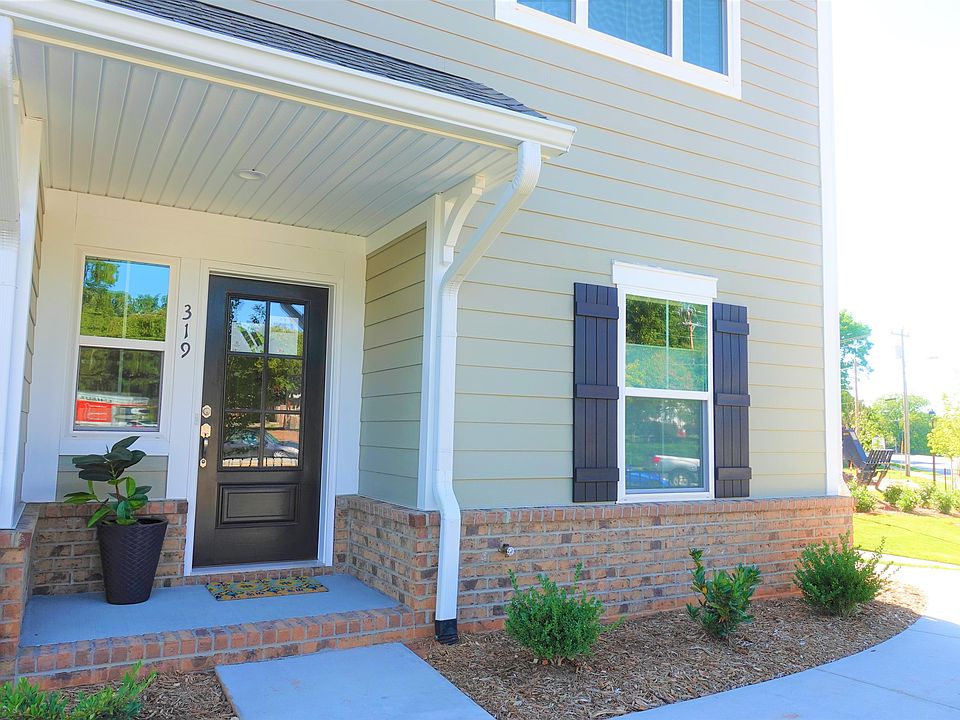 1st image of 319A Pete Hollis Blvd
