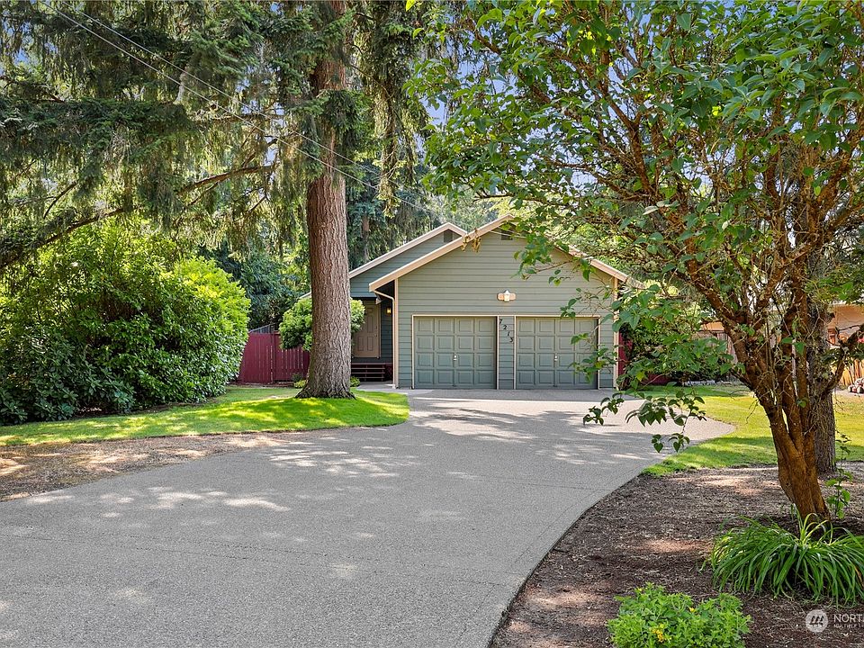 1st image of 7213 192nd Avenue E