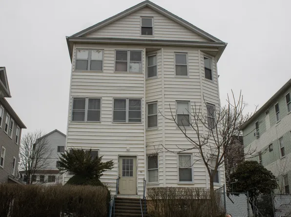 91 Perry Ave Unit 3, Worcester, MA 01610