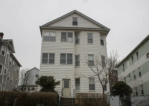91 Perry Ave #3 Photo 1