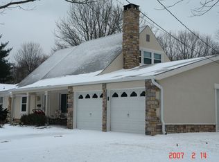 60 Johnson Rd, Somerset, NJ 08873