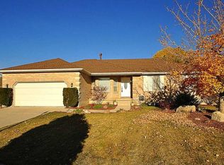 701 E Country Breeze Cir, Draper, UT 84020