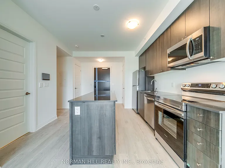 490 Gordon Krantz Ave #422 — Photo 13