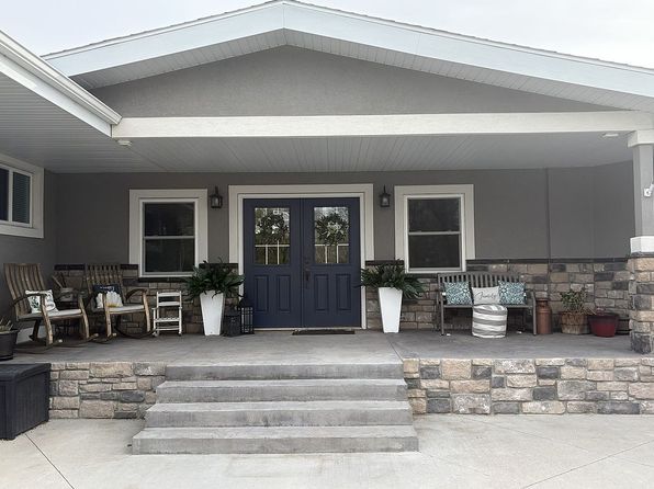 121 Ponderosa Dr
