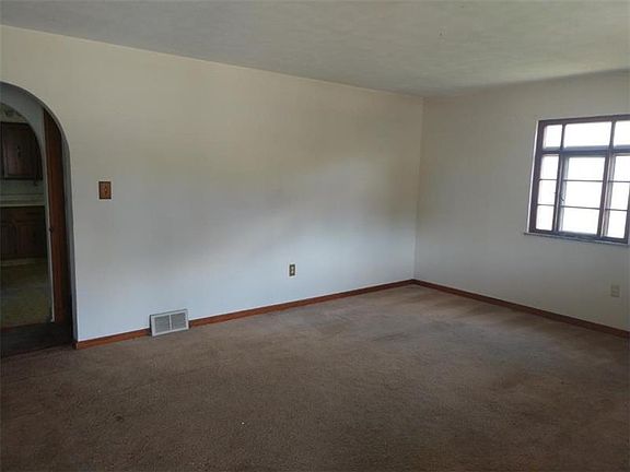 3rd image of 518 38th St