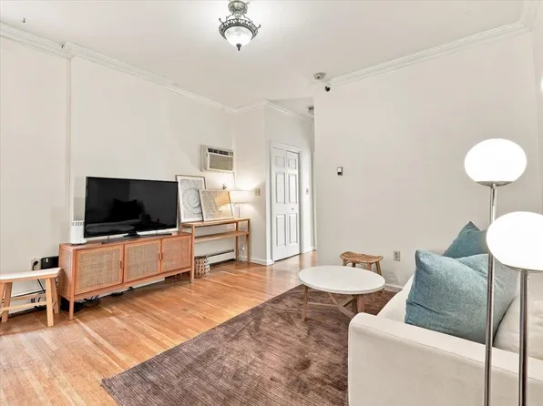 711 Willow Ave #4E, Hoboken, NJ 07030