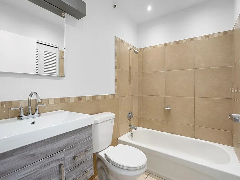 1511 Ponce De Leon Ave #Penthouse 481 — Photo 11