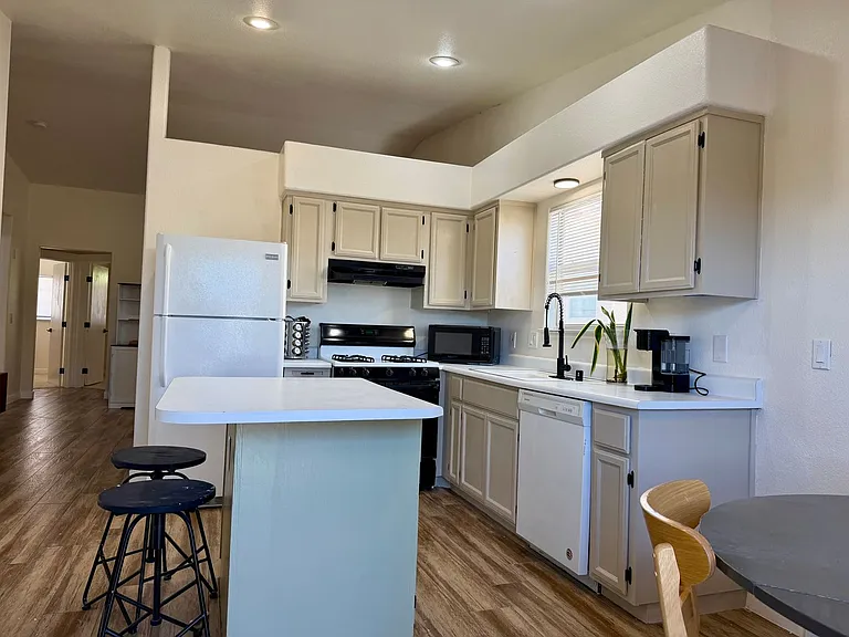 7564 Durham Hall Ave #201 — Photo 2