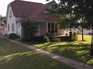 304 W Rutledge St, Yates Center, KS 66783