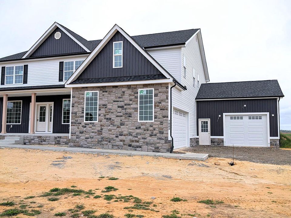 2nd image of 7043 Canterbury Rd