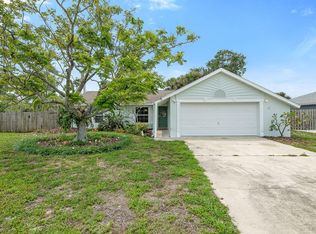 2705 Raintree Lake Cir, Merritt Island, FL 32953