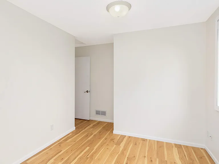 420 Buchanan St NE — Photo 20