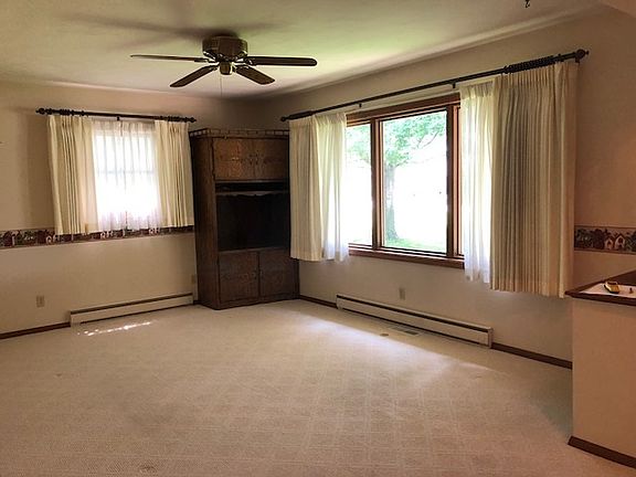 5th image of 522 N Patty Ln