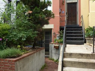 122 F St SE, Washington, DC 20003