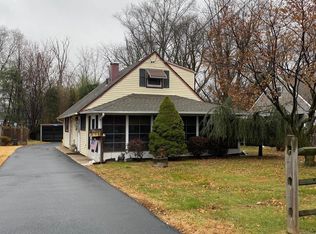 1062 Terrace Blvd, Ewing, NJ 08618