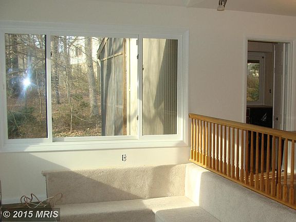 3rd image of 10518 Arrowood St
