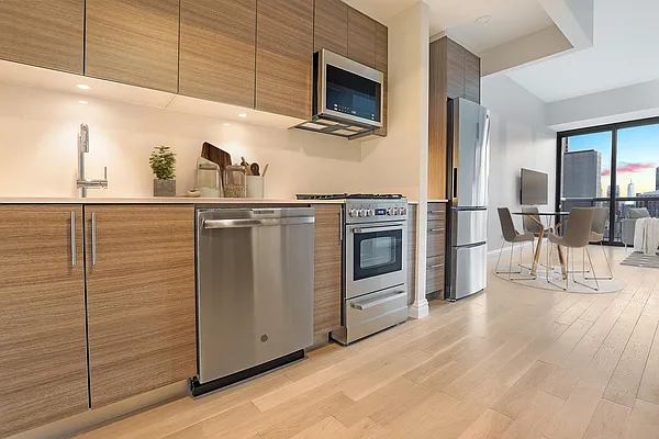 Rented by Stonehenge NYC LLC | media 2