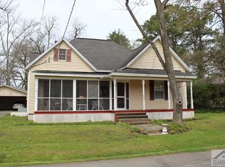 106 Bowers St, Royston, GA 30662