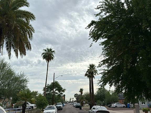 4th image of 1515 E Brill St