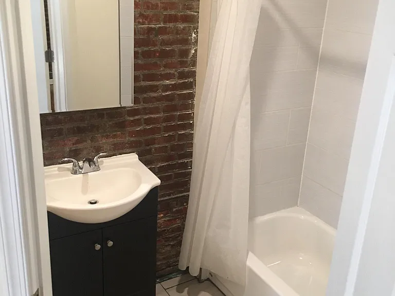 2371 E Letterly St #B — Photo 1