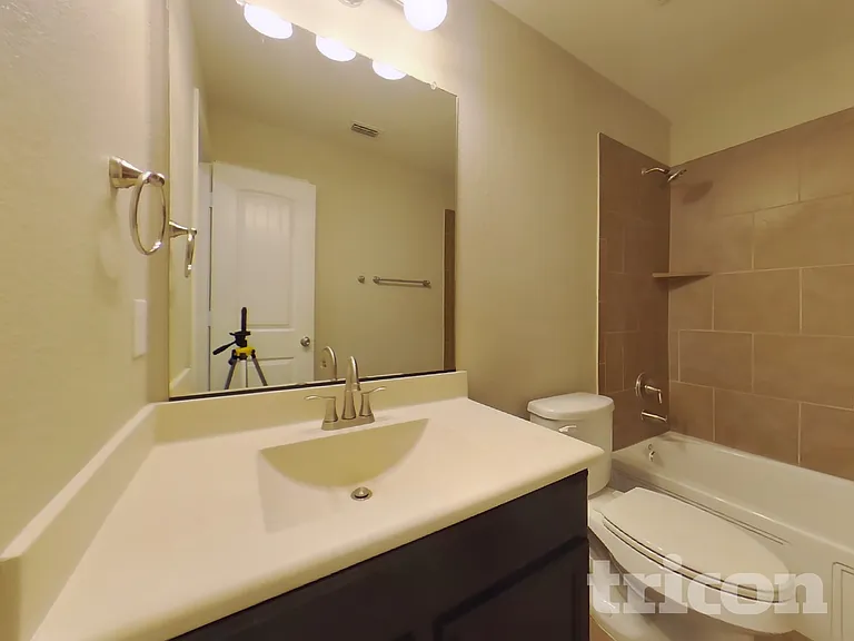 9129 Holliday Ln — Photo 14