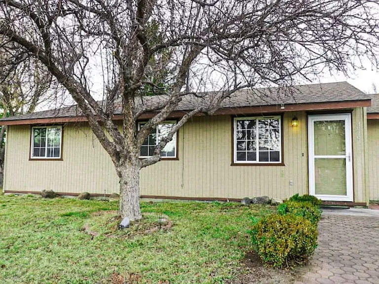 3279 SW Pumice Pl — Photo 43
