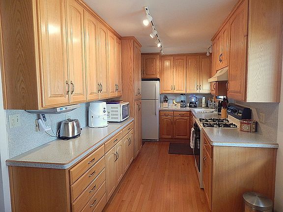4th image of 965 Orlin Dr