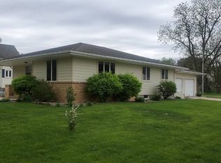 171 N 2nd Ave E, Hartley, IA 51346