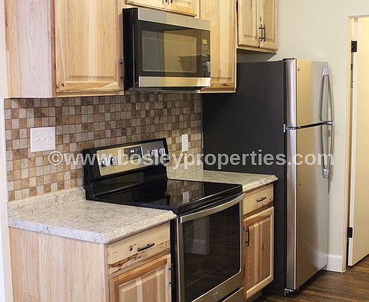 3rd image of 1600 20th St S APT 4