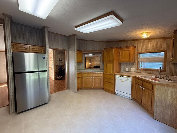 3rd image of 11503 116th Ln